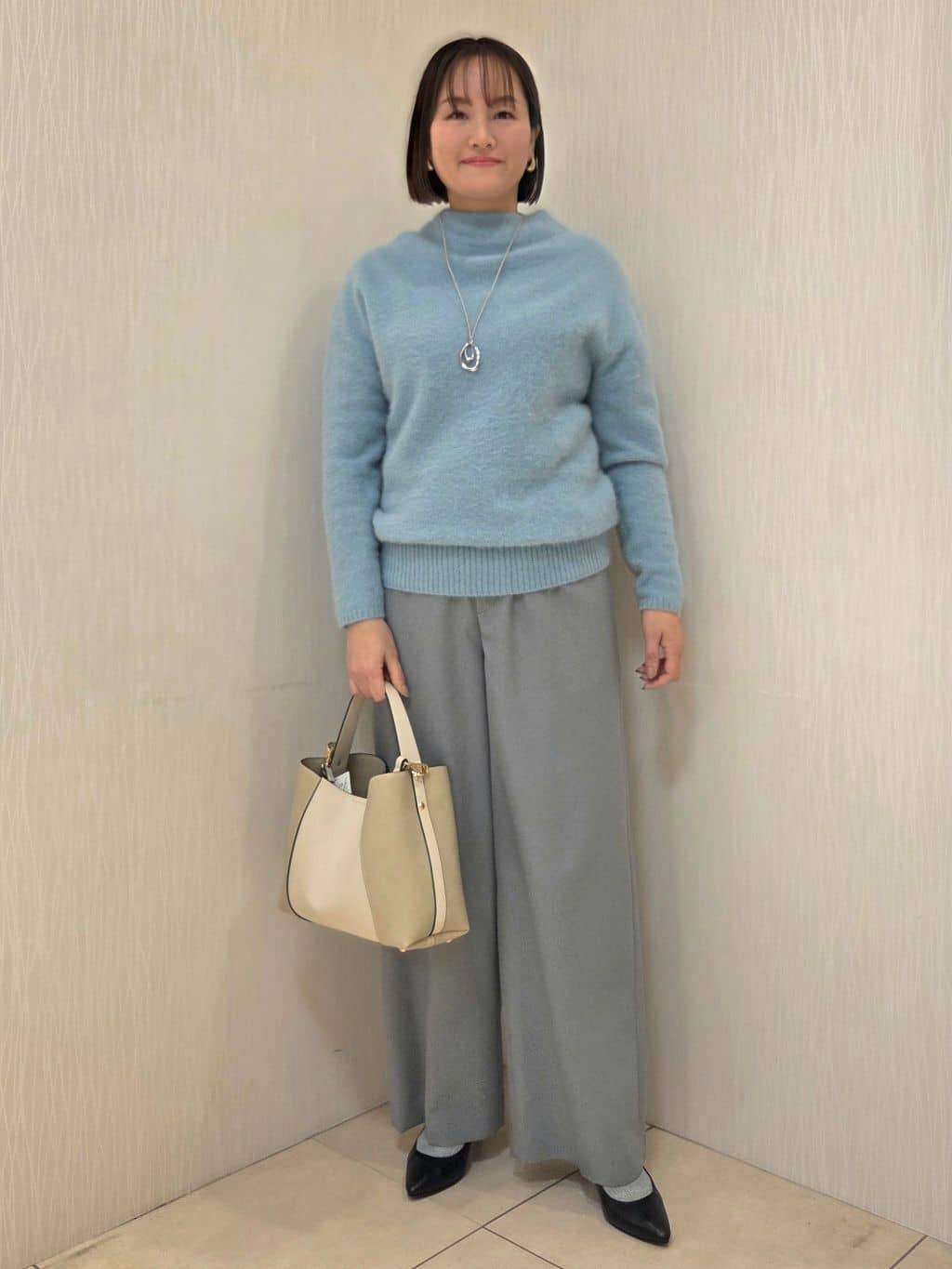 naokoさんの「UNTITLED｜【洗える/ワイド/ウエストゴム】ストレッチドロストパンツ」を使ったコーディネート