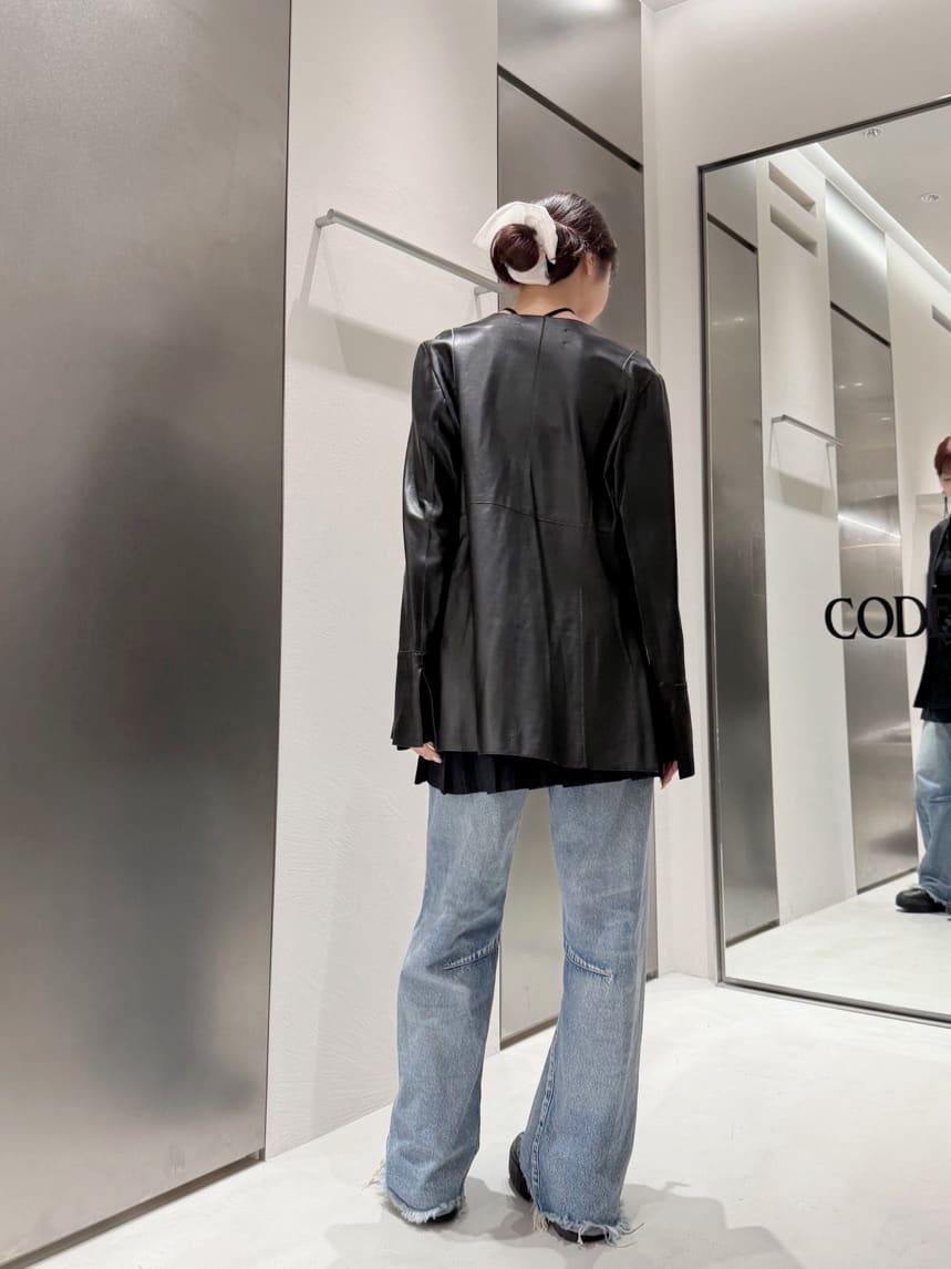kanamiさんの「CODE A｜tailored mood mini skirt」を使ったコーディネート