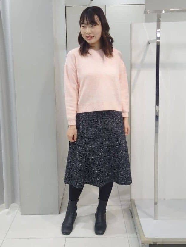 AZUSAさんの「Reflect｜【選べる5色／ゆったりシルエット】Vネックスパンコールニット」を使ったコーディネート