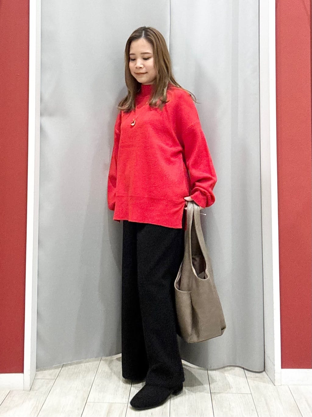 shioさんの「SHOO･LA･RUE｜【洗濯機可/S-LL】厚すぎない　ゆったりシンプルもちもちニット」を使ったコーディネート