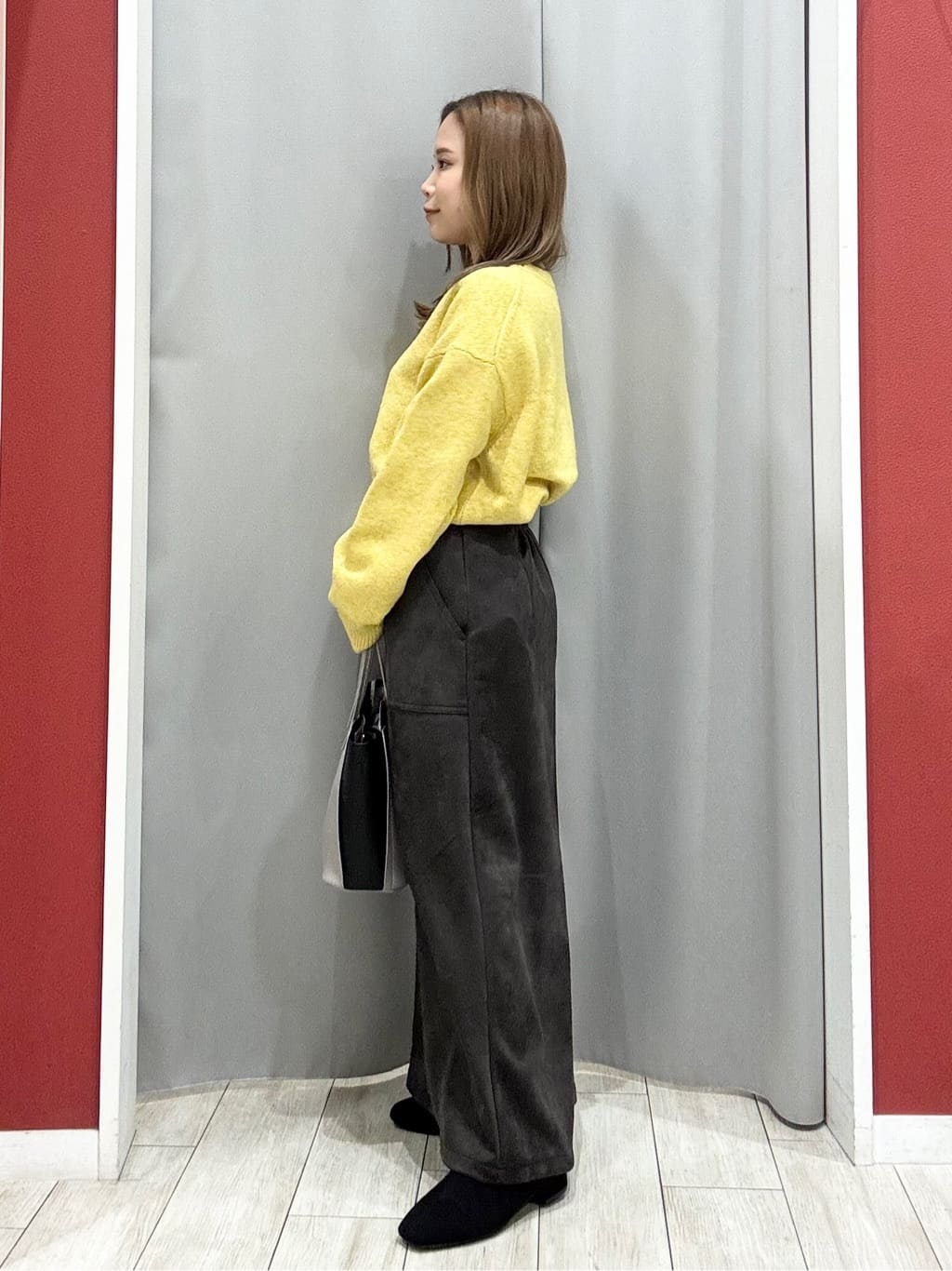 shioさんの「SHOO･LA･RUE｜【撥水/洗える】ショートフーディーダウン」を使ったコーディネート