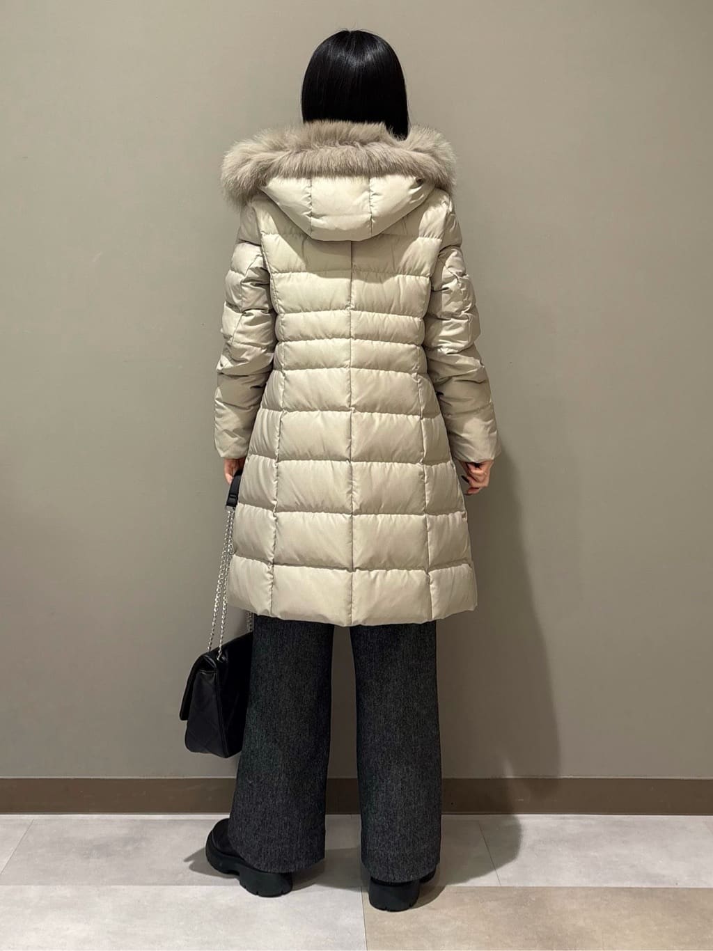 KEIKOさんの「INDIVI｜【名品／撥水／抗菌防臭】ロング丈リサイクルダウンコート」を使ったコーディネート