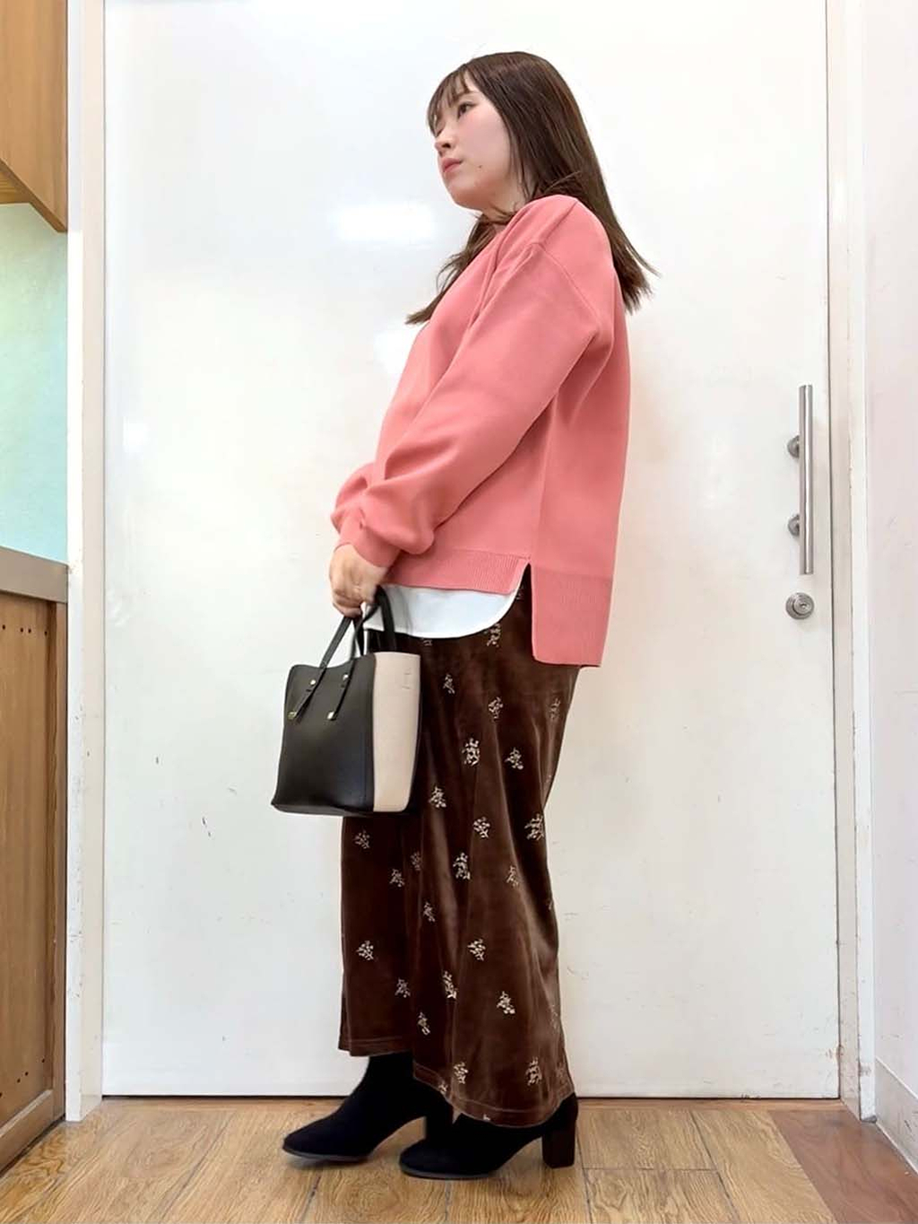 だいわさんの「SHOO･LA･RUE｜【高レビュー/洗濯機可/S-LL】さらに軽くなった スポンディッシュ裾フェイクトップス」を使ったコーディネート