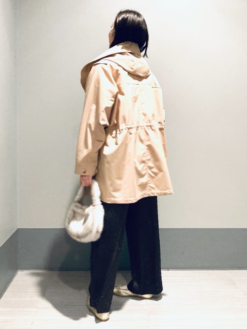 Furuさんの「DRESSTERIOR｜◆コンパクトフェイクファーバッグ」を使ったコーディネート
