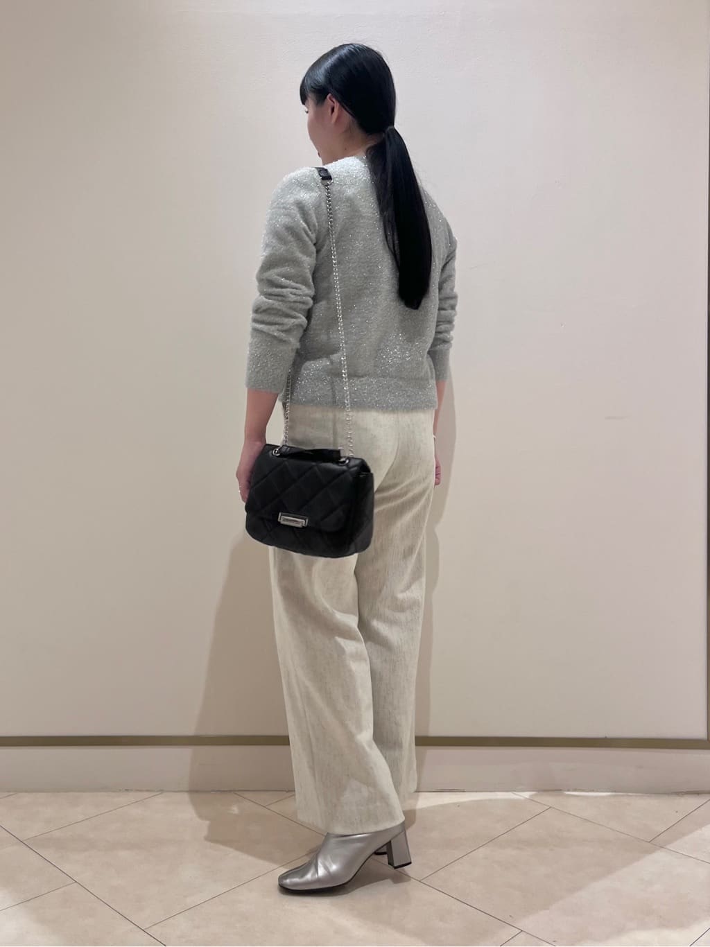 hasuさんの「INDIVI｜【洗える】ラメニットカーディガン」を使ったコーディネート