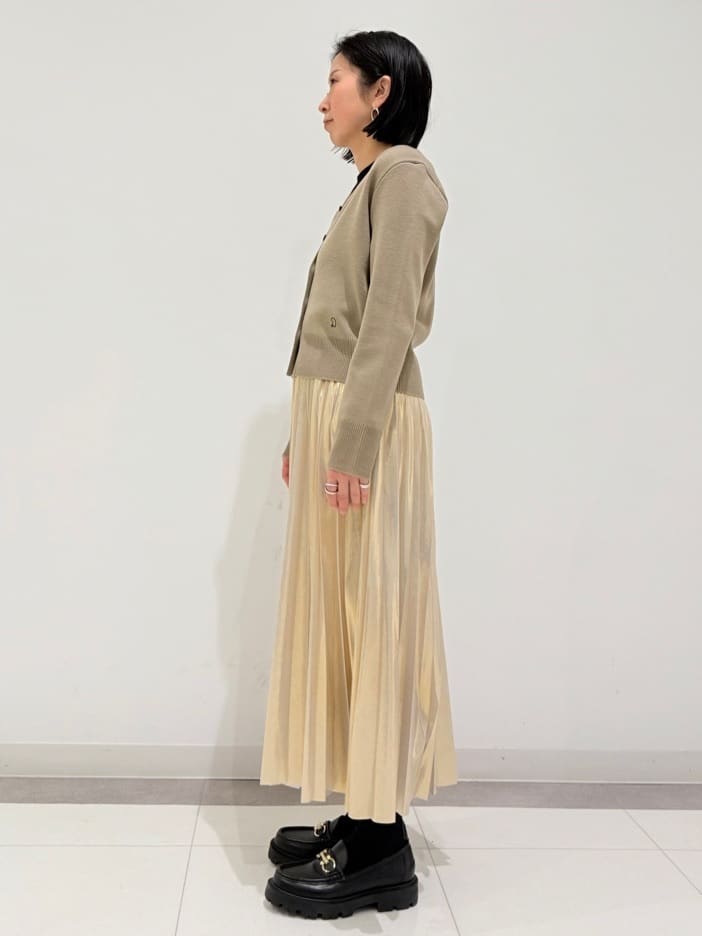 MIYAKAWAさんの「DRESSTERIOR｜ストレッチフルニードルニット」を使ったコーディネート