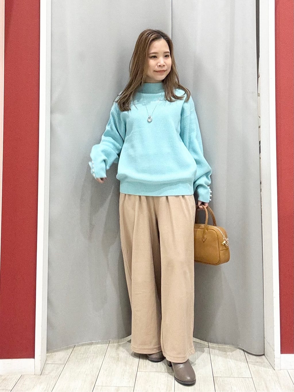 shioさんの「SHOO･LA･RUE｜【毛玉になりにくい/洗濯機可/S-LL】お袖パールの上品ニット」を使ったコーディネート