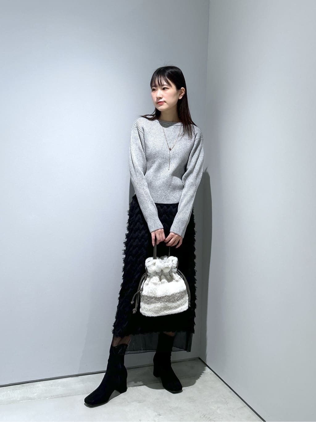 Renoさんの「INDIVI｜【オケージョン／セレモニー】フリンジタイトスカート」を使ったコーディネート