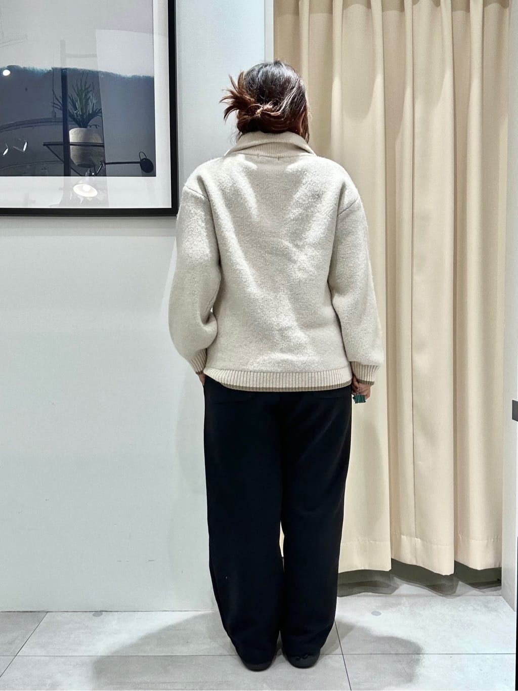 しえみさんの「THE SHOP TK｜【洗える】ほど良くラフで女性らしい ハーフZIPニット」を使ったコーディネート