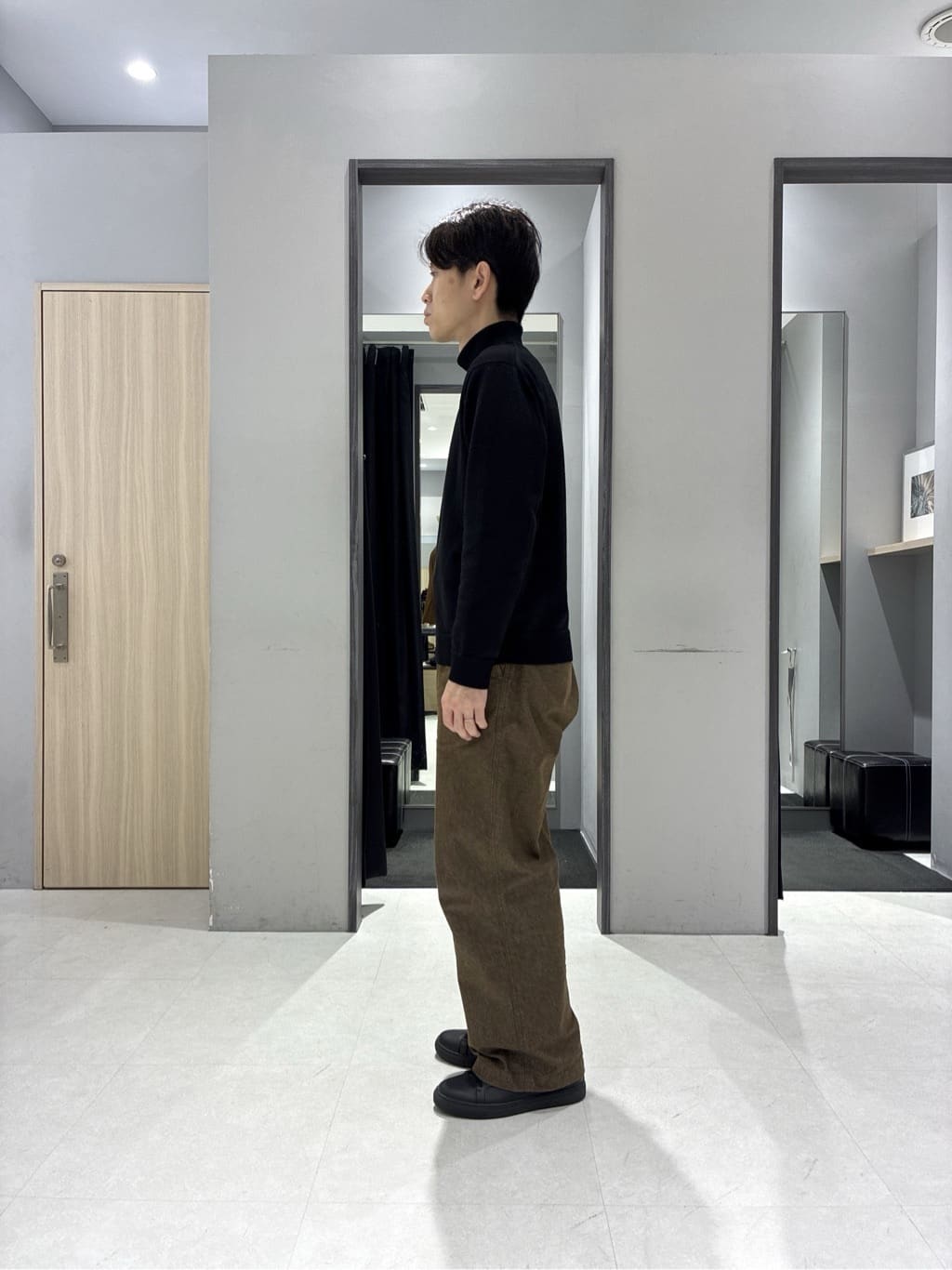 わいずみさんの「TAKEO KIKUCHI｜【袖取り外し可】デタッチャブル ダウンブルゾン」を使ったコーディネート