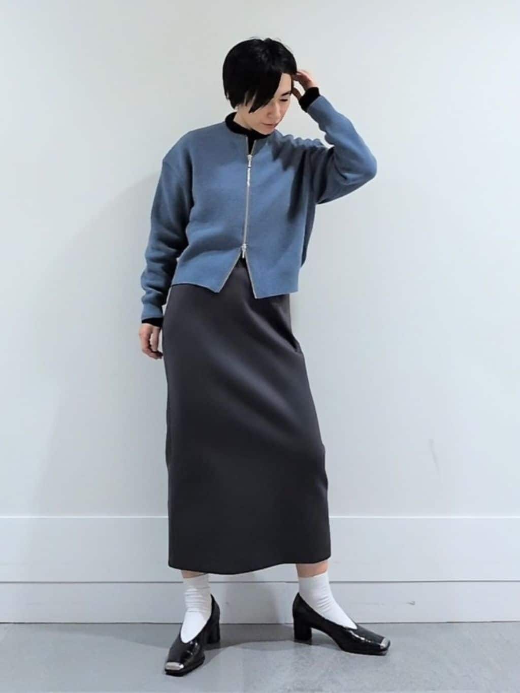 ミズタさんの「UNTITLED｜【ゆったりサイズ／着丈短め】ジップニットカーディガン」を使ったコーディネート