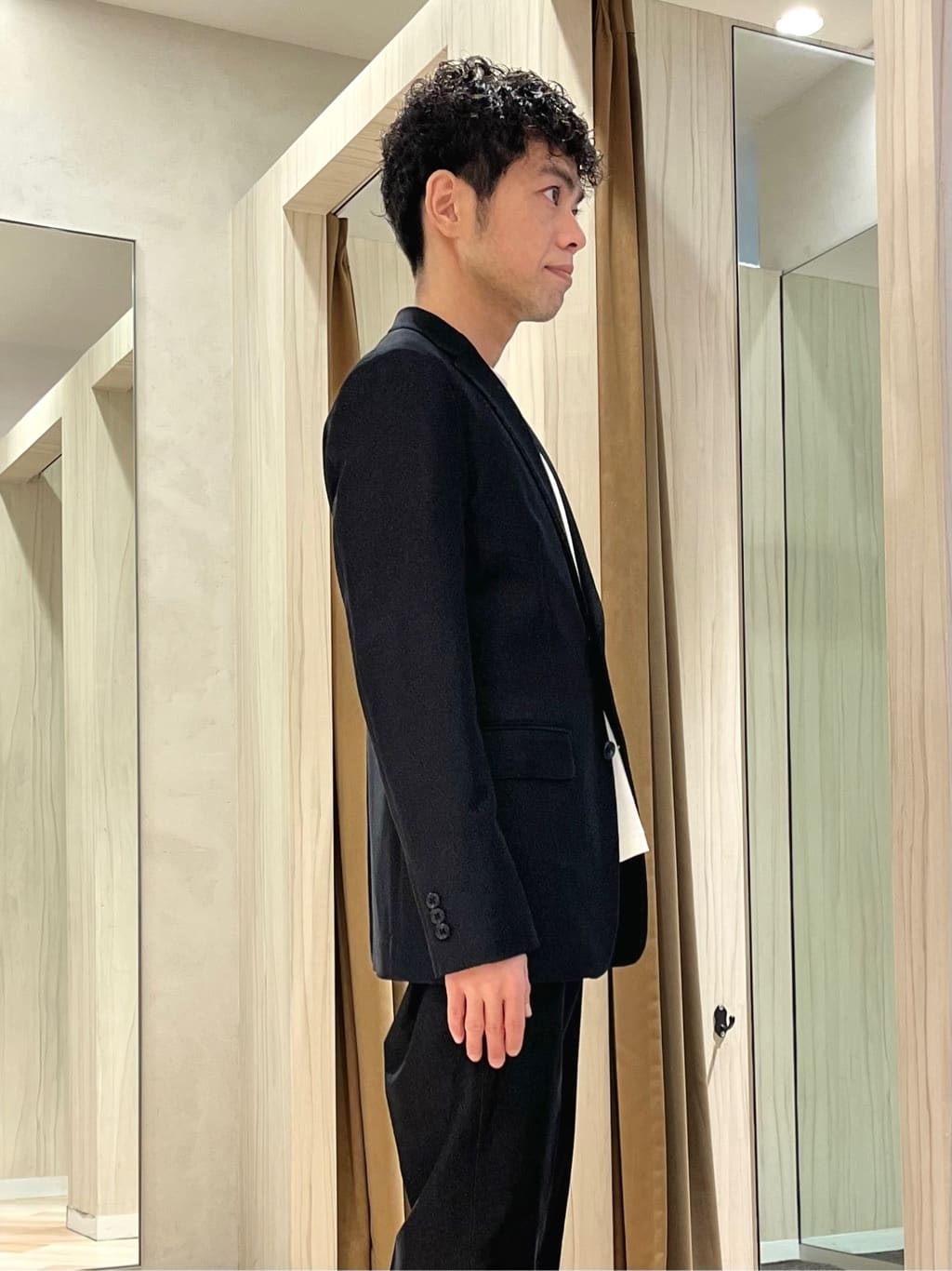 URAさんの「TAKEO KIKUCHI｜【ウールカシミヤブレンド】ビーバー調 スタンドカラー コート」を使ったコーディネート