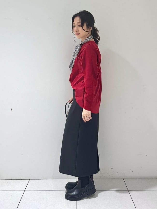 そんさんの「INDIVI｜【洗える／選べる8色】トーンアップニット」を使ったコーディネート