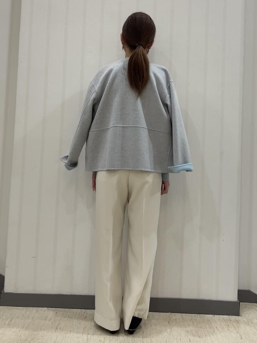 ちひさんの「INDIVI｜【褒められパンツ/ウール調素材】ラメ混ワイドパンツ」を使ったコーディネート