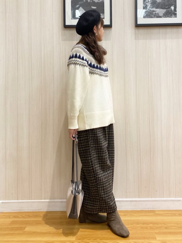 natsuさんの「SHOO･LA･RUE｜【洗濯機可/S-LL】配色が大人かわいい　フェアアイル柄求心ニット」を使ったコーディネート