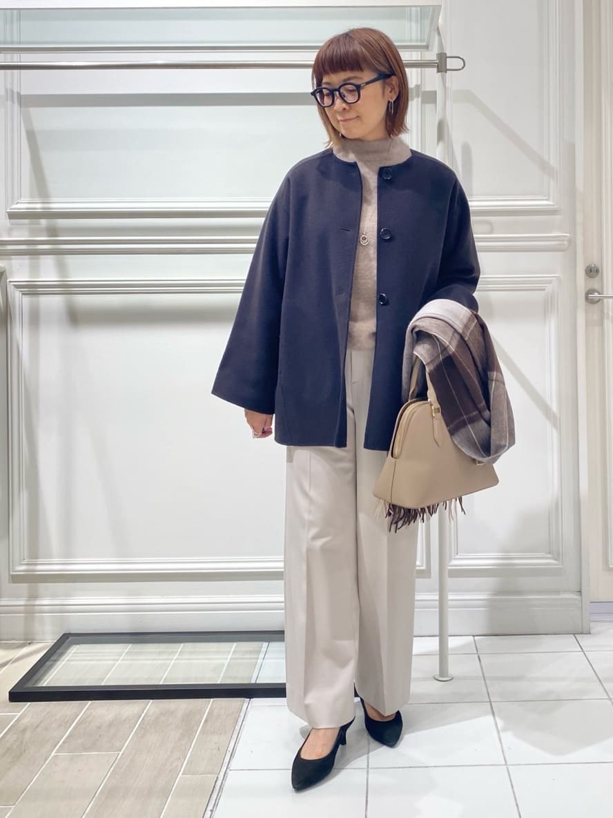 AKKOさんの「UNTITLED｜【大人な品格/ふわふわニット】フォックスカシミヤ コクーンニット」を使ったコーディネート