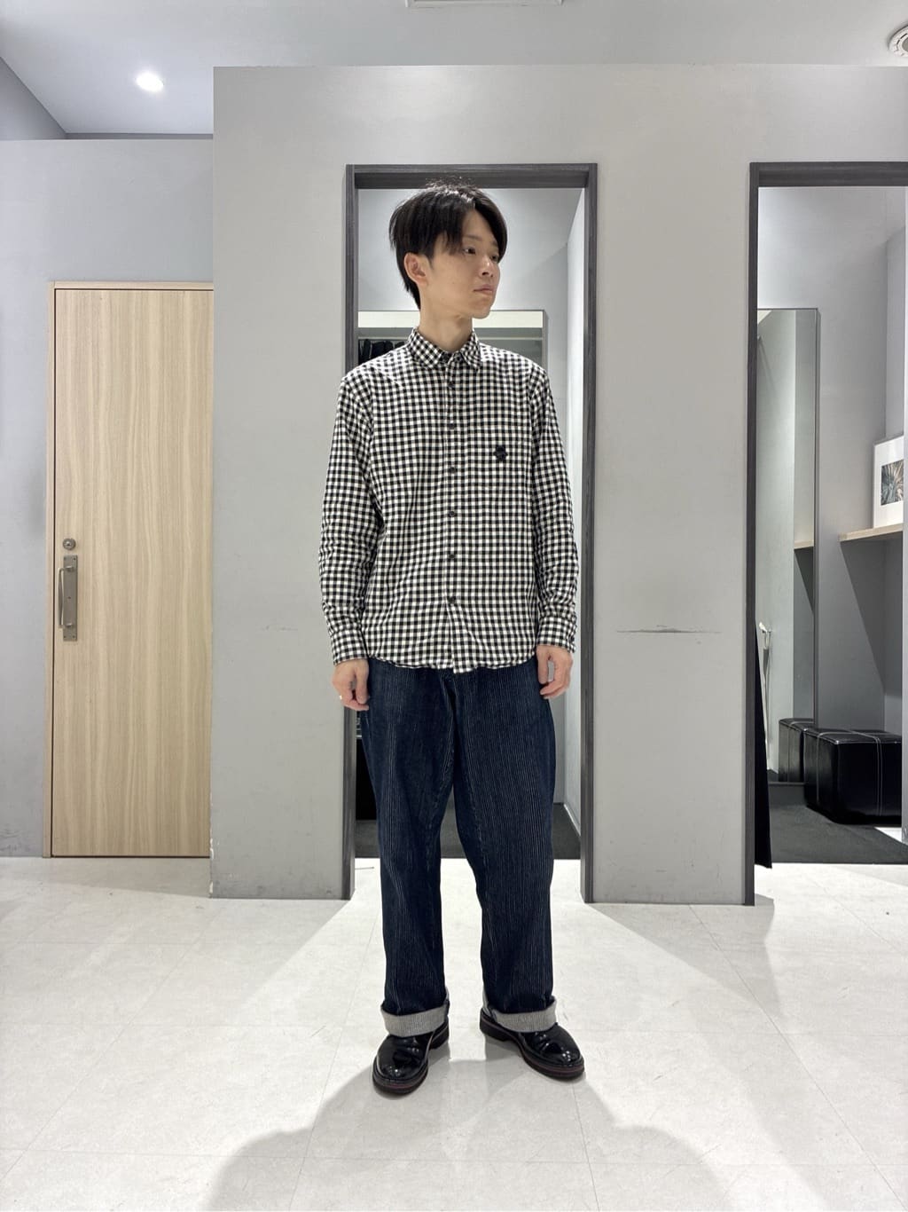 わいずみさんの「TAKEO KIKUCHI｜【JUST ONE LAYER】ダウンファブリック ジップアップ リブ ブルゾン」を使ったコーディネート