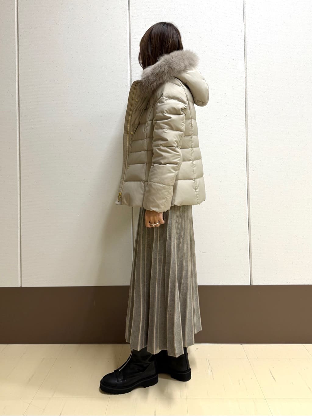 mamiさんの「INDIVI｜【名品／撥水／抗菌防臭】ショート丈リサイクルダウンコート」を使ったコーディネート