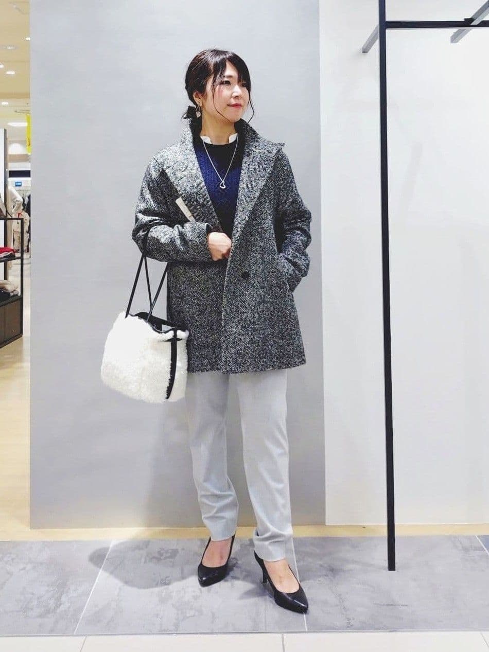 TOMOMIさんの「INDIVI｜ボアミドルバッグ」を使ったコーディネート