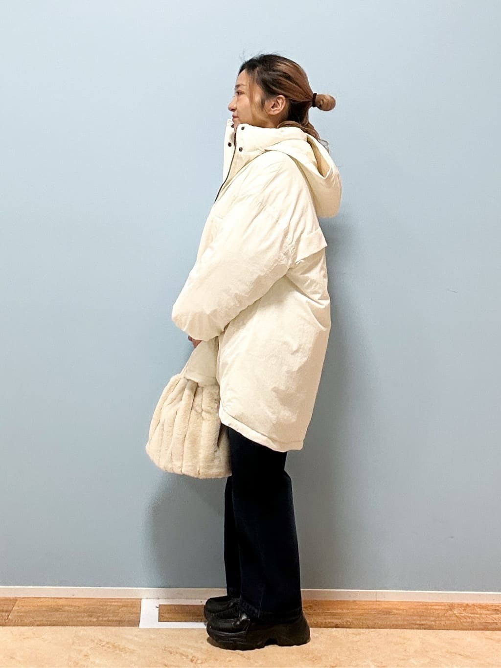 mikoさんの「SHOO･LA･RUE｜【あったか/撥水/フード取り外し可能】中綿モンスターコート」を使ったコーディネート