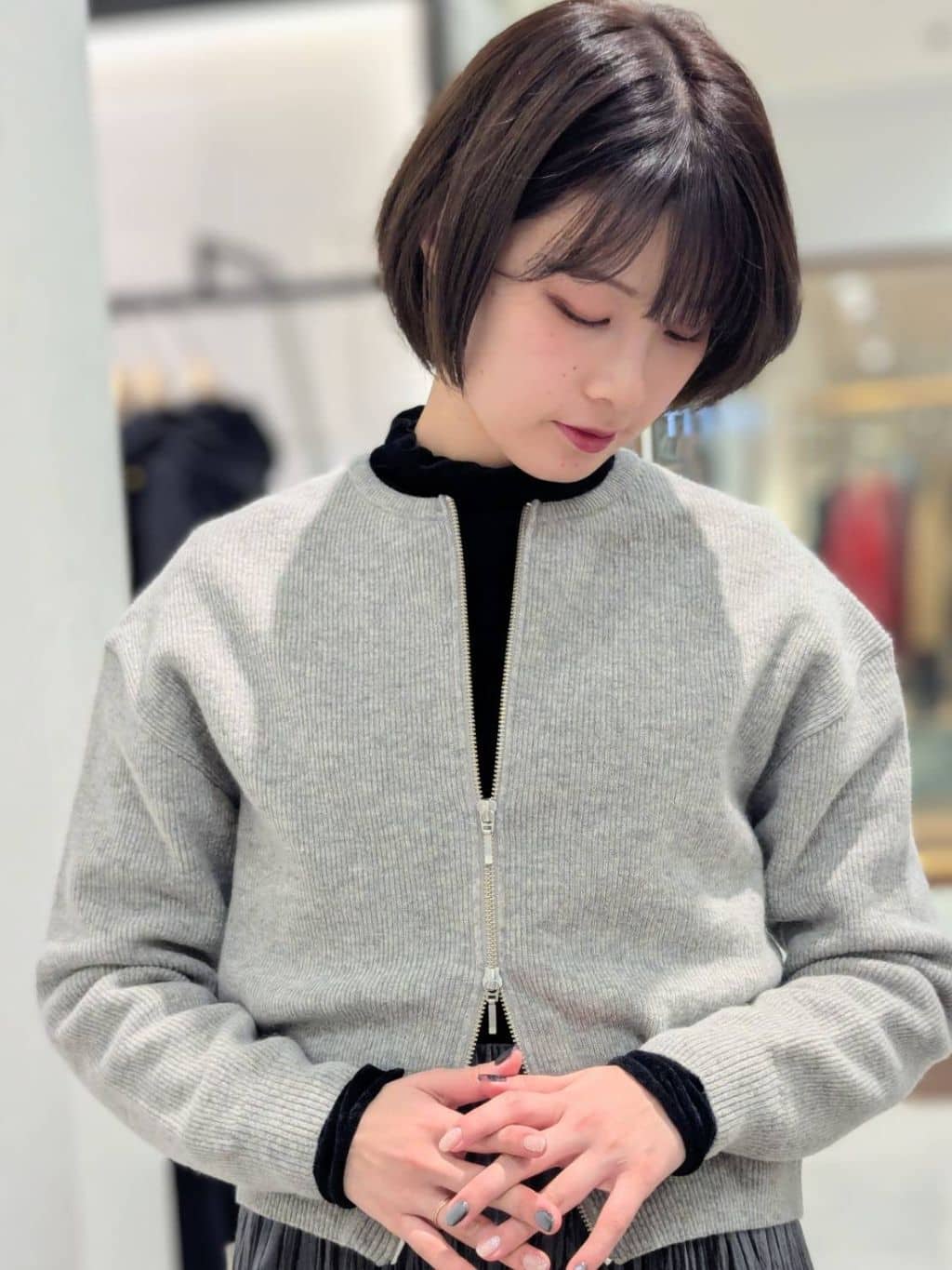 nonoさんの「UNTITLED｜【ハイネック/レイヤード/重ね着におすすめ】トリコットベロア シアーインナー」を使ったコーディネート