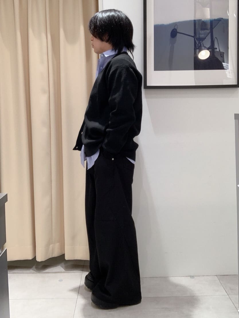 坂。さんの「THE SHOP TK｜【季節の変わり目に最適】ニットカーディガン ドライタッチ／軽量」を使ったコーディネート