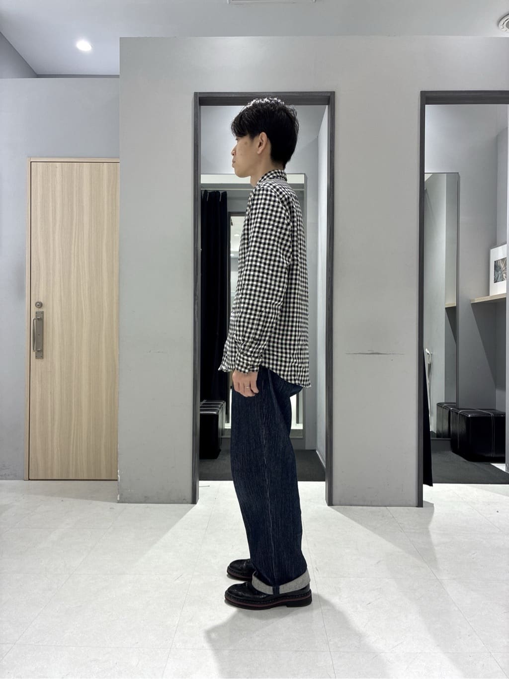 わいずみさんの「TAKEO KIKUCHI｜【JUST ONE LAYER】ダウンファブリック ジップアップ リブ ブルゾン」を使ったコーディネート