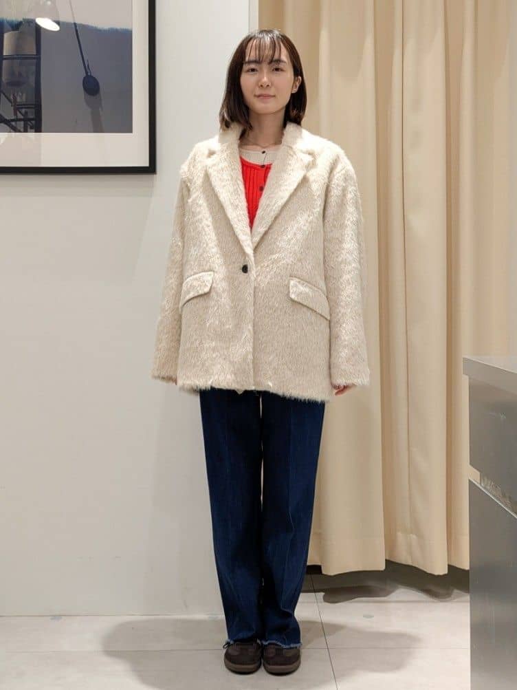 なめさんの「THE SHOP TK｜纏うだけで大人上品 シャギーチェスターハーフコート」を使ったコーディネート