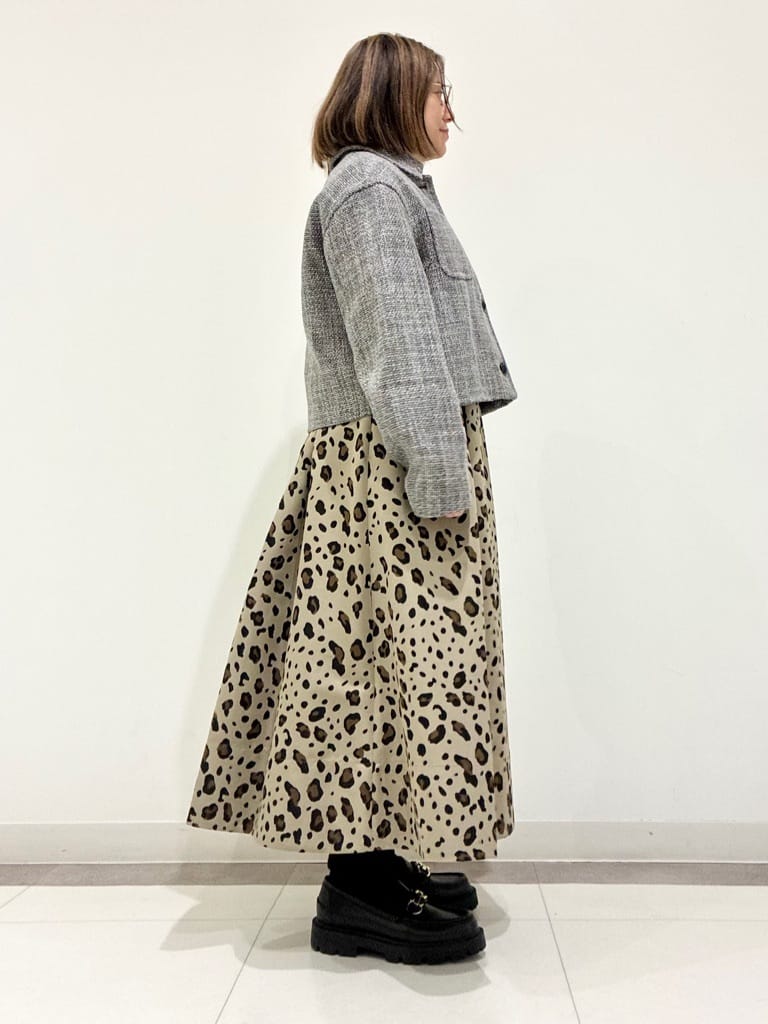 Reecoさんの「DRESSTERIOR｜ARTESANOS（アルテサノス）【別注】金具付きローファー」を使ったコーディネート