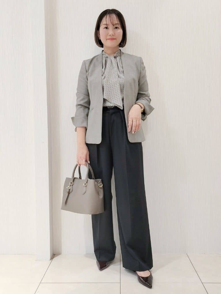 naokoさんの「UNTITLED｜【洗える/お仕事スーツ】ドライメランジ カラーレスジャケット」を使ったコーディネート