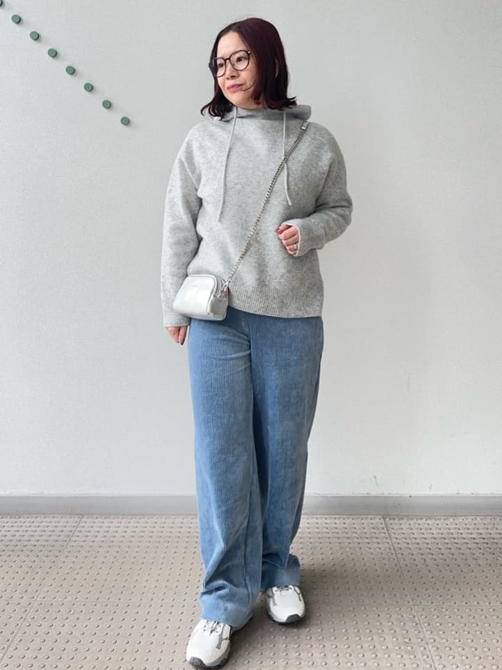 Asamiさんの「DRESSTERIOR｜カシミヤブレンドフードニット」を使ったコーディネート