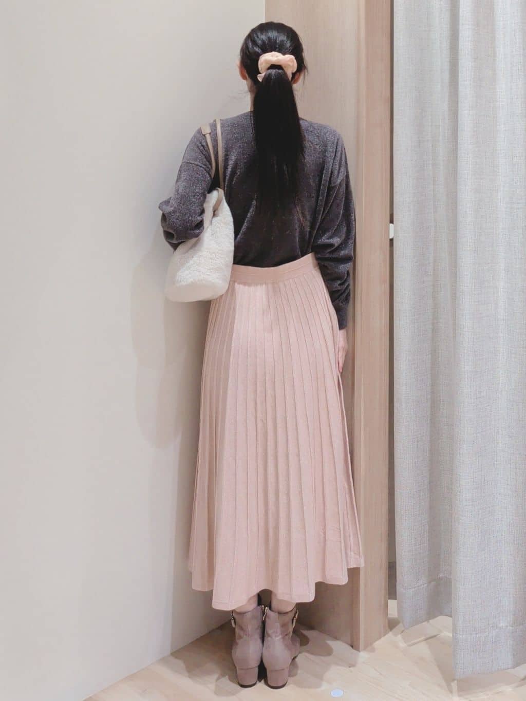 Yuiさんの「grove｜ラメモールヤーンプルオーバーニット」を使ったコーディネート