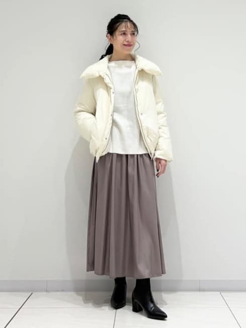 kayoさんの「INDIVI｜【撥水／洗える／デザイン衿】ステッチレス ショートダウンコート」を使ったコーディネート