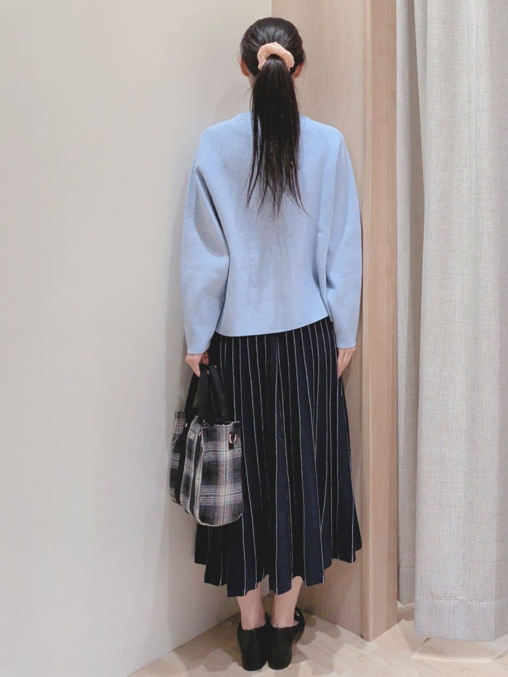 Yuiさんの「grove｜ラグランスリーブ肩釦ニット」を使ったコーディネート