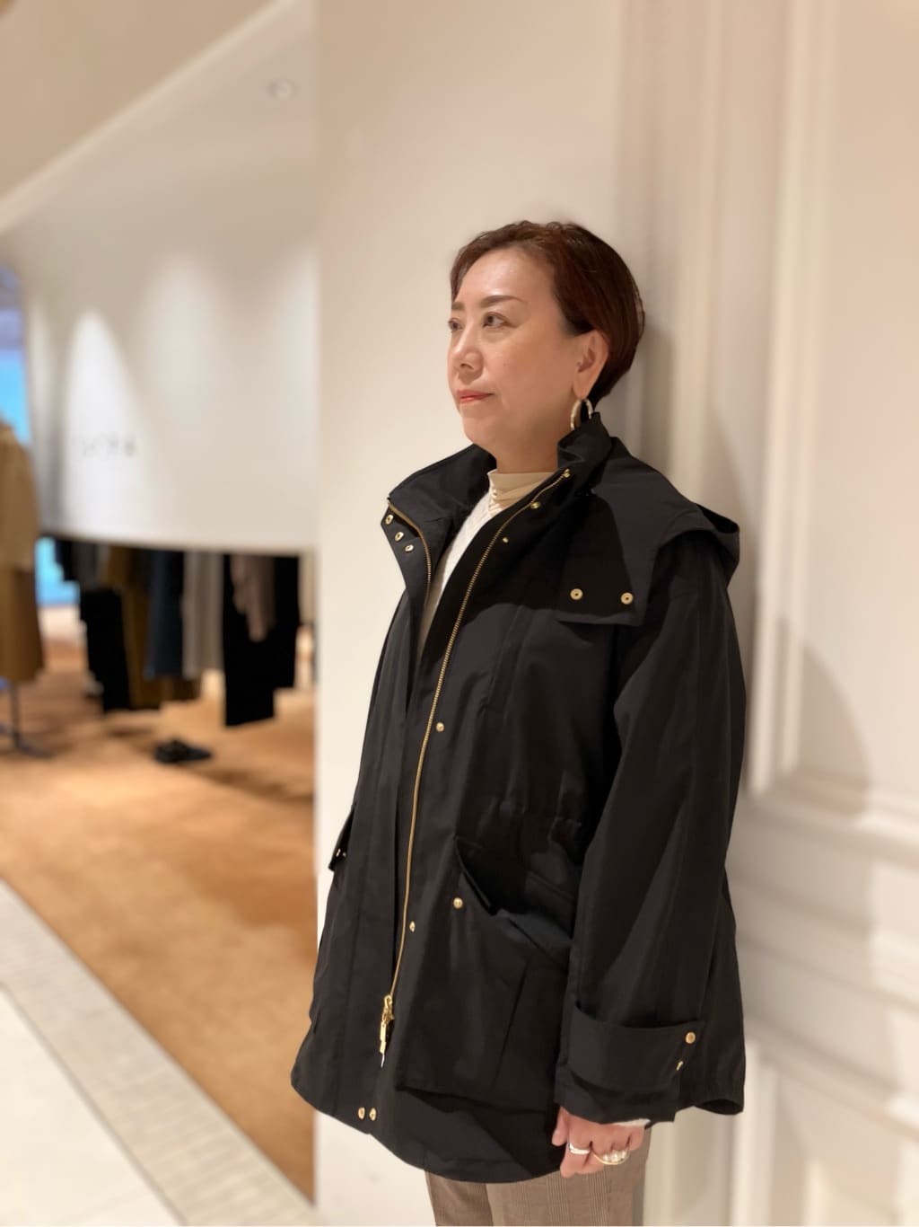 TAJIさんの「DRESSTERIOR｜アルパカブレンドVネックニット」を使ったコーディネート