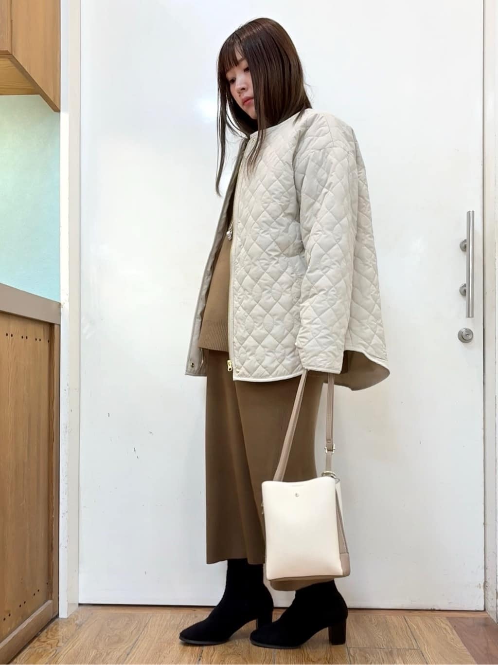 だいわさんの「SHOO･LA･RUE｜【洗濯機可/セットアップ可】さりげないラメ使いで差をつける クルーネックニット」を使ったコーディネート