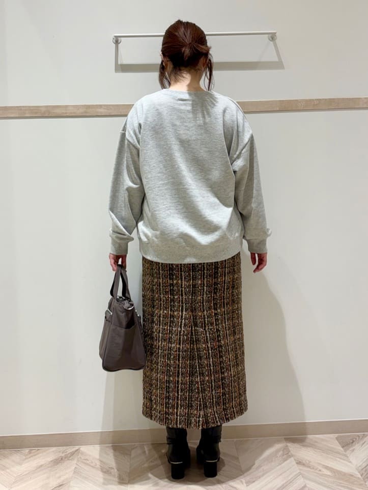 c_h_i_k_aさんの「SHOO･LA･RUE｜【S-LL】カジュアルすぎない大人のフォト刺繍裏毛スウェット」を使ったコーディネート