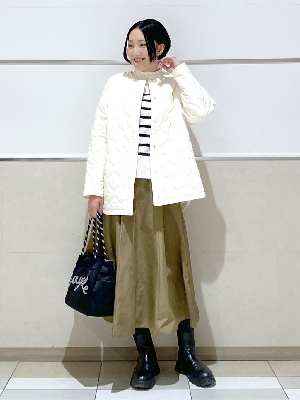eriko さんの「Dessin｜【洗える】ハイネックベロアモールニット」を使ったコーディネート