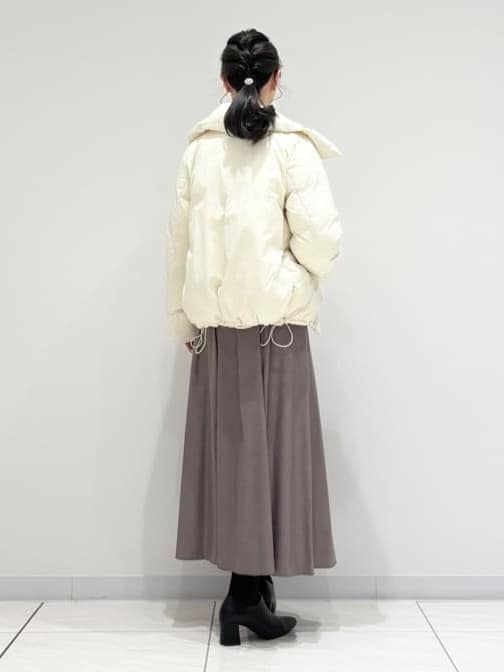 kayoさんの「INDIVI｜【撥水／洗える／デザイン衿】ステッチレス ショートダウンコート」を使ったコーディネート