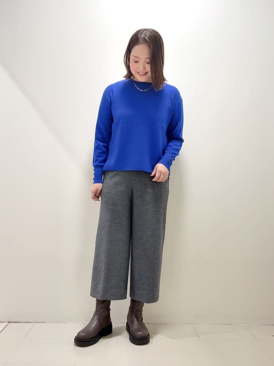 YUIさんの「UNTITLED｜【アンサンブル可/洗える】シルクウールカシミヤ ドルマンスリーブニット」を使ったコーディネート