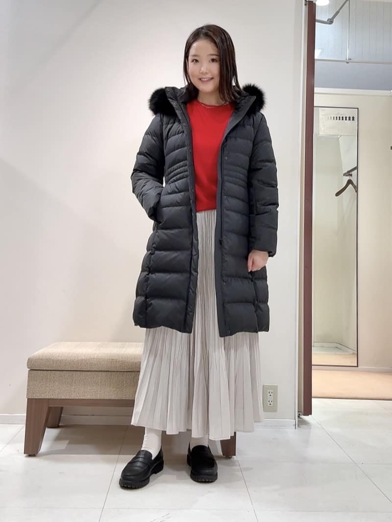 YUIさんの「UNTITLED｜【はっ水機能/フード取り外し可/防寒】ロングダウンコート」を使ったコーディネート