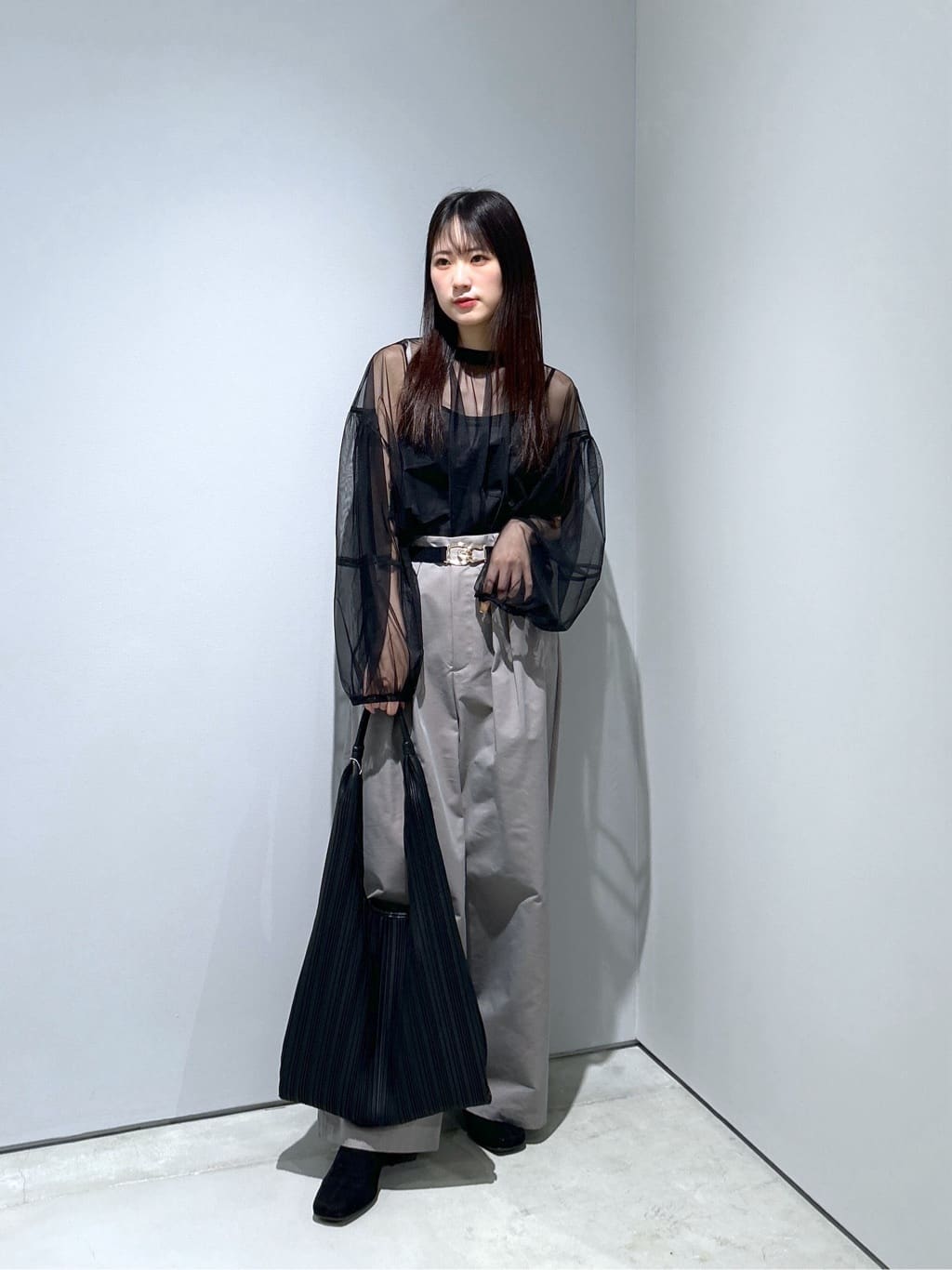 Renoさんの「INDIVI｜チノシャンプレータックパンツ」を使ったコーディネート