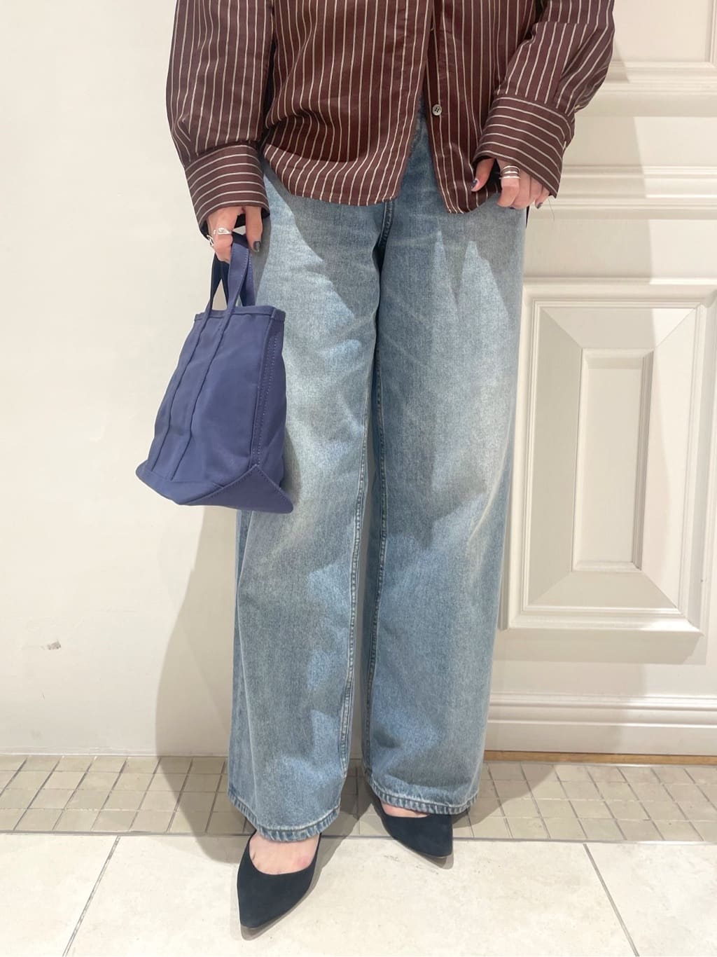 makiさんの「DRESSTERIOR｜ヴィンテージ加工ワイドデニムパンツ」を使ったコーディネート