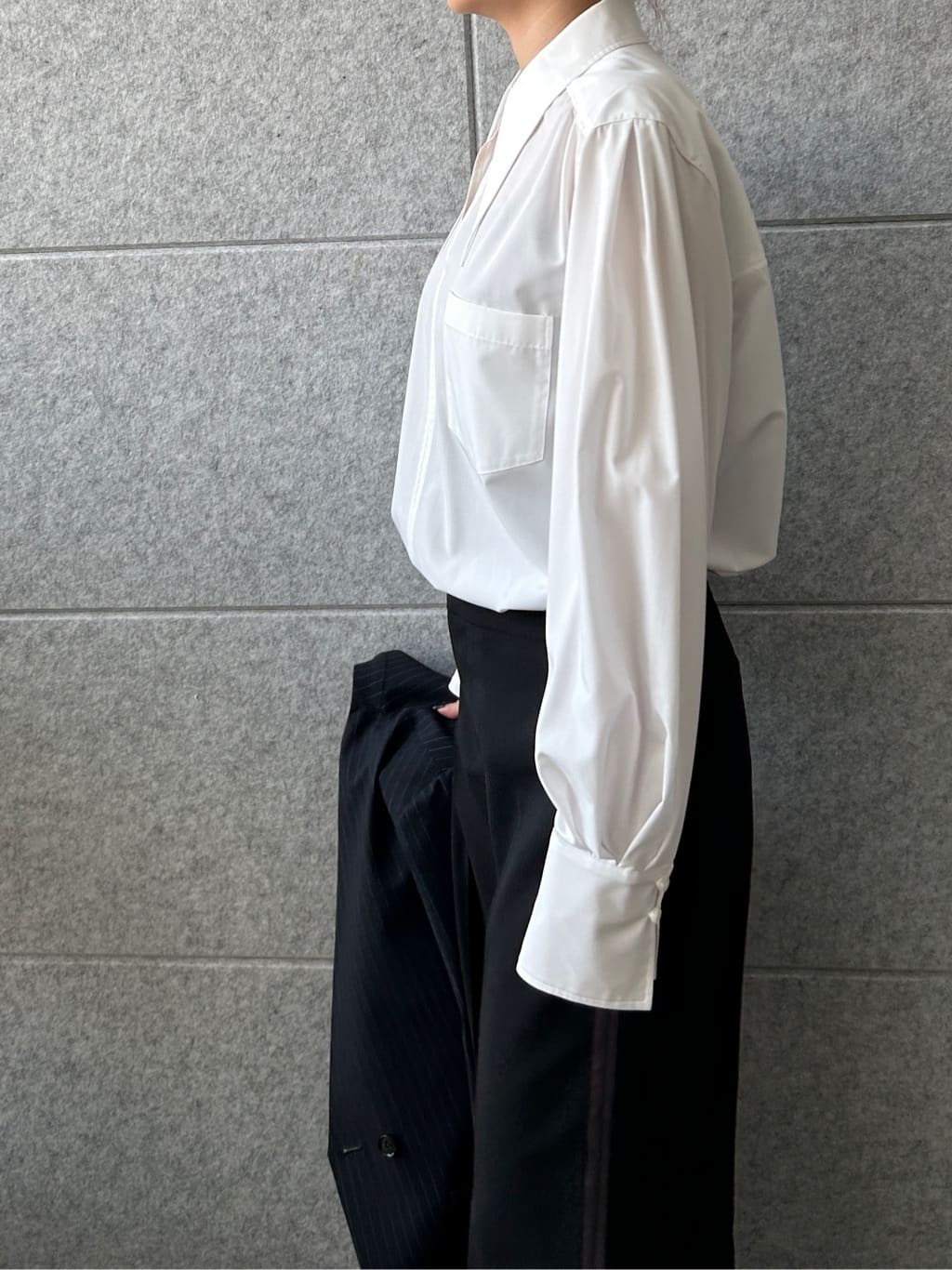 harunaさんの「CODE A｜tailored mood over jacket」を使ったコーディネート