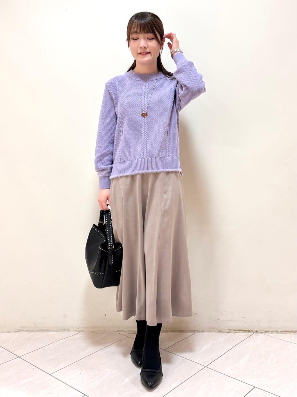 mikiさんの「Reflect｜【通勤】スエードライクフレアスカート」を使ったコーディネート