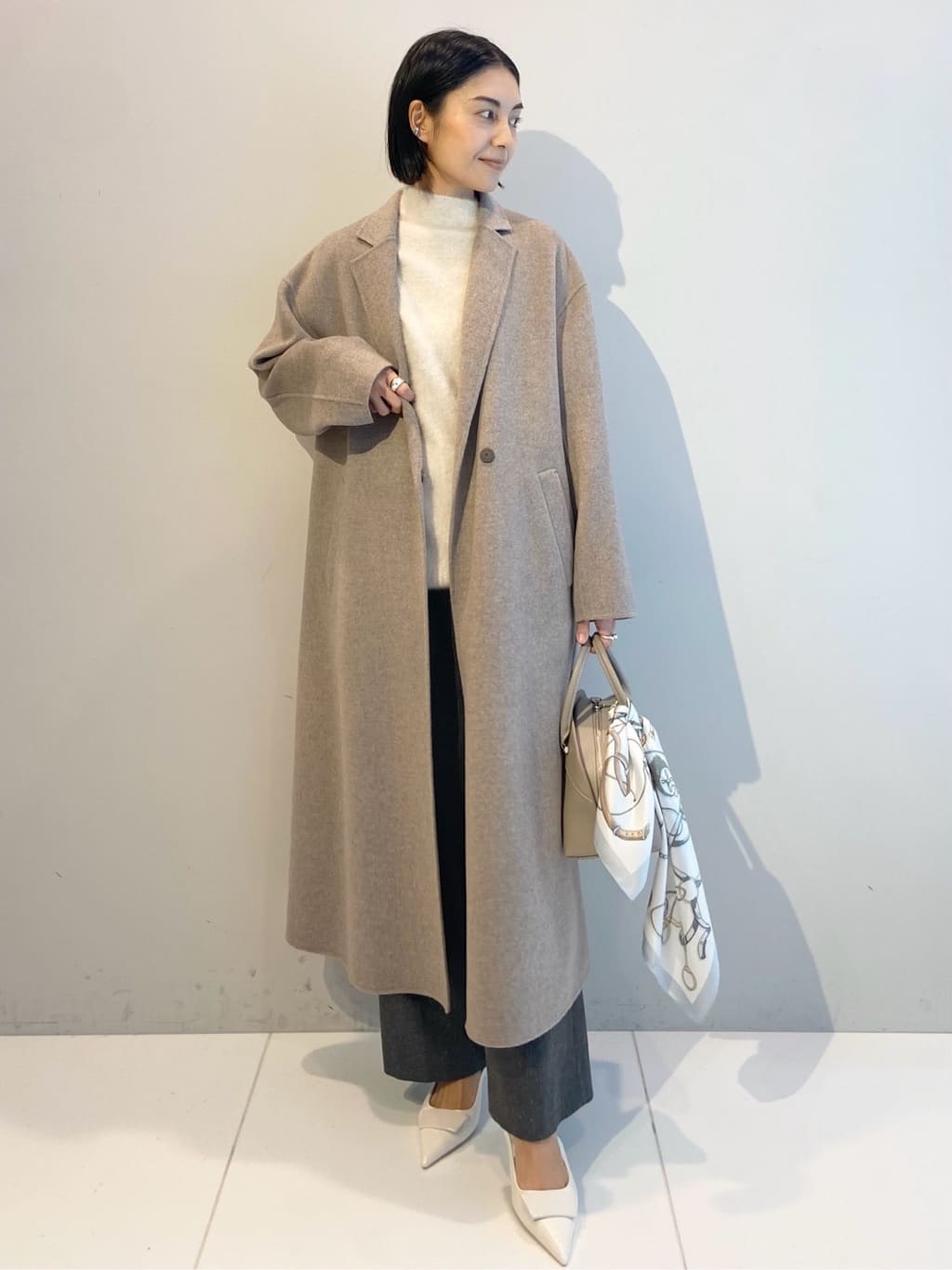 AYAさんの「UNTITLED｜【ロング丈/軽やか】テーラード　リバーコート」を使ったコーディネート