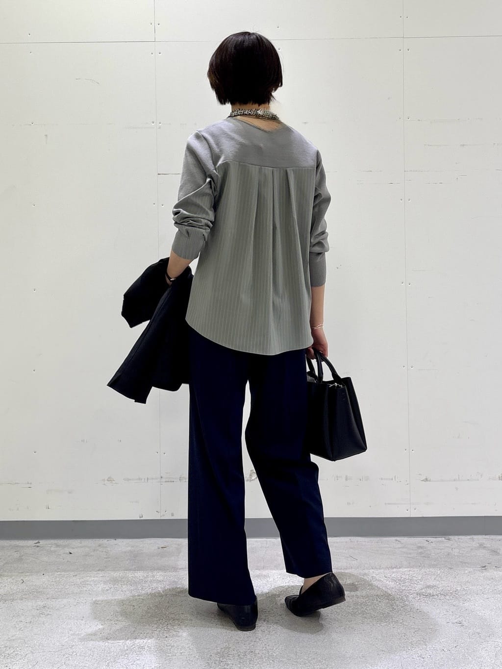 yuriさんの「INDIVI｜【新作褒められパンツ】快温ワイドパンツ」を使ったコーディネート