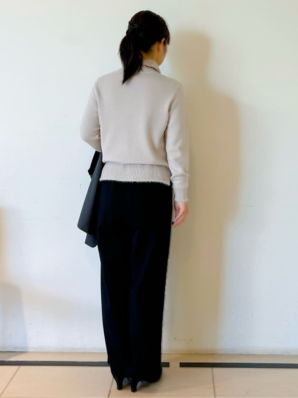 ひーさんの「Reflect｜【ウエスト総ゴム／セットアップ／単品使いOK◎】ベスト＋ストレートパンツセット」を使ったコーディネート