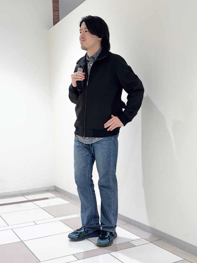 及川さんの「TAKEO KIKUCHI｜【JUST ONE LAYER】ダウンファブリック ジップアップ リブ ブルゾン」を使ったコーディネート