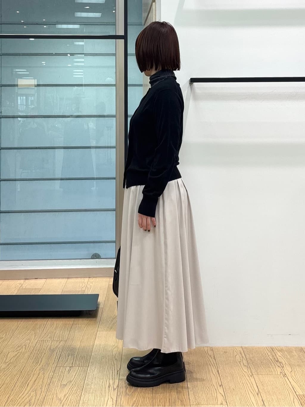 asamiさんの「INDIVI｜【洗える】ハイゲージニットカーディガン」を使ったコーディネート